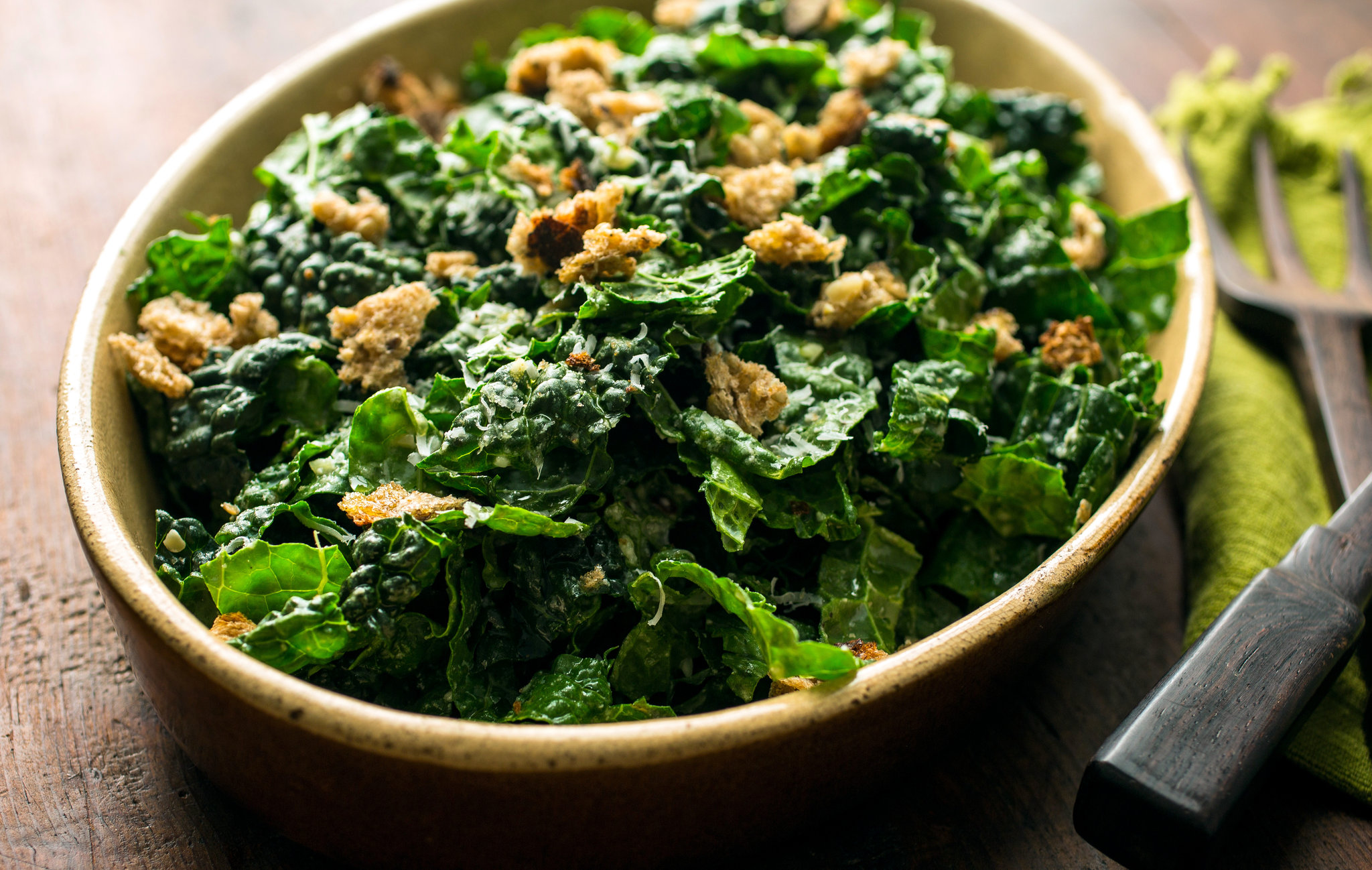 Tuscan Kale Salad: Pecorino vs. Parmesan for Zesty Flavor